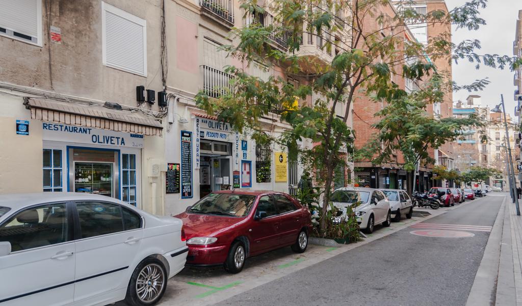 Hostal Oliveta Barcelona Exterior photo